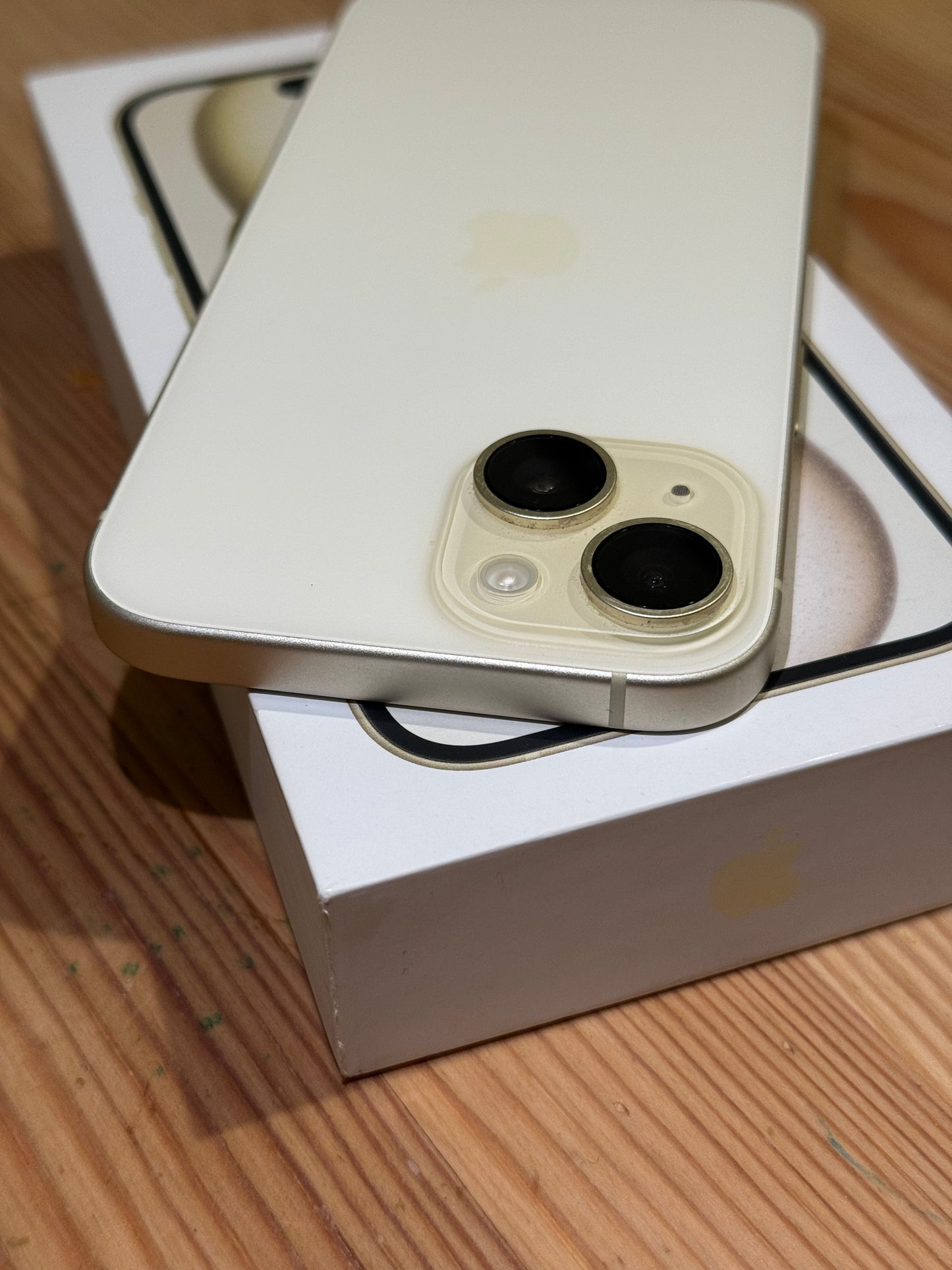 Apple iPhone 15 Giallo 128 Gb Grado A+